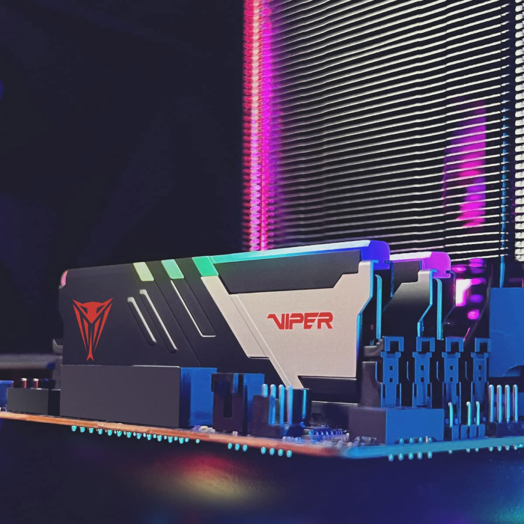 Модуль пам'яті для комп'ютера DDR5 32GB (2x16GB) 6000 MHz Viper Venom RGB Patriot (PVVR532G600C30K) - зображення 8