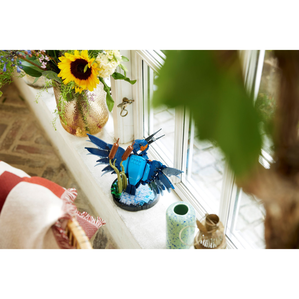 Конструктор LEGO Icons Птах рибалочка 834 деталей (10331) - зображення 9