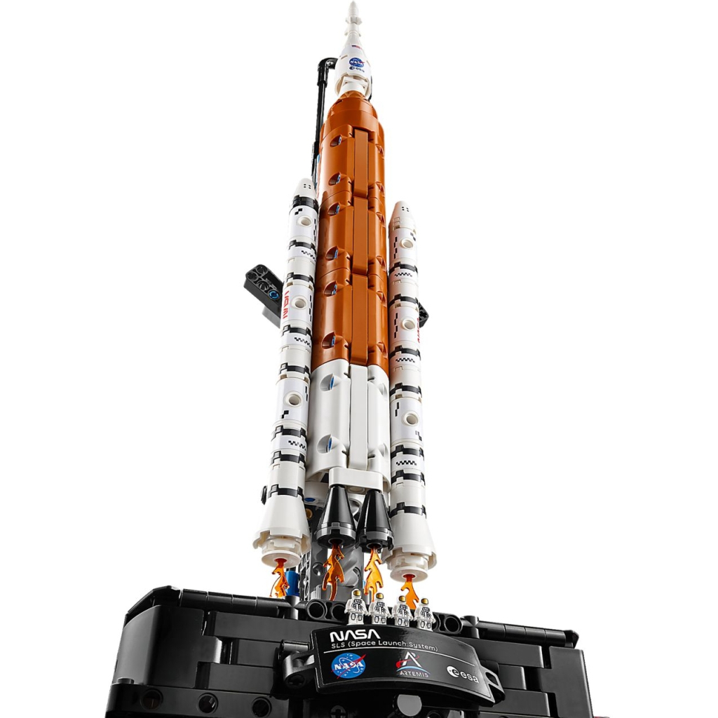 Конструктор LEGO Technic Ракета із системою космічного запуску NASA Artemis (42221) - зображення 6