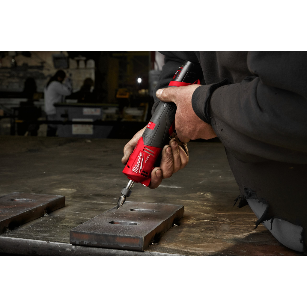 Шліфувальна машина Milwaukee M12FDGS-422B FUEL 1x2Ah, 1x4Ah (4933471436) - изображение 7