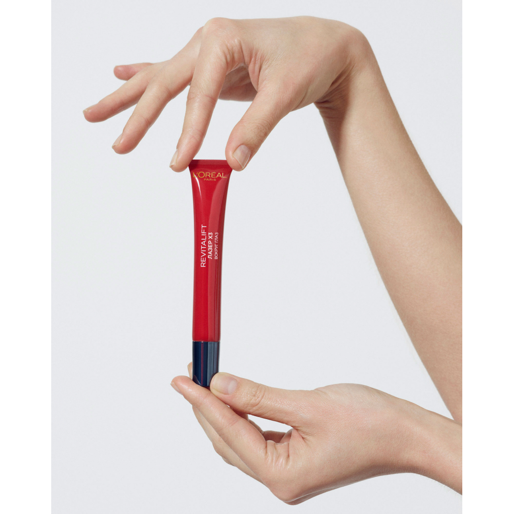 Крем для шкіри навколо очей L'Oreal Paris Revitalift Лазер Х3 Регенеруючий глибокий догляд 15 мл (3600523436057) - зображення 4