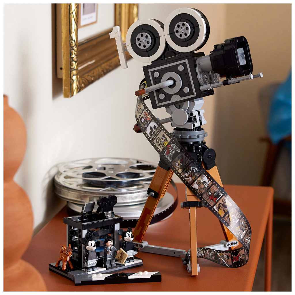 Конструктор LEGO Disney Камера вшанування Волта Діснея 811 деталей (43230) - зображення 5