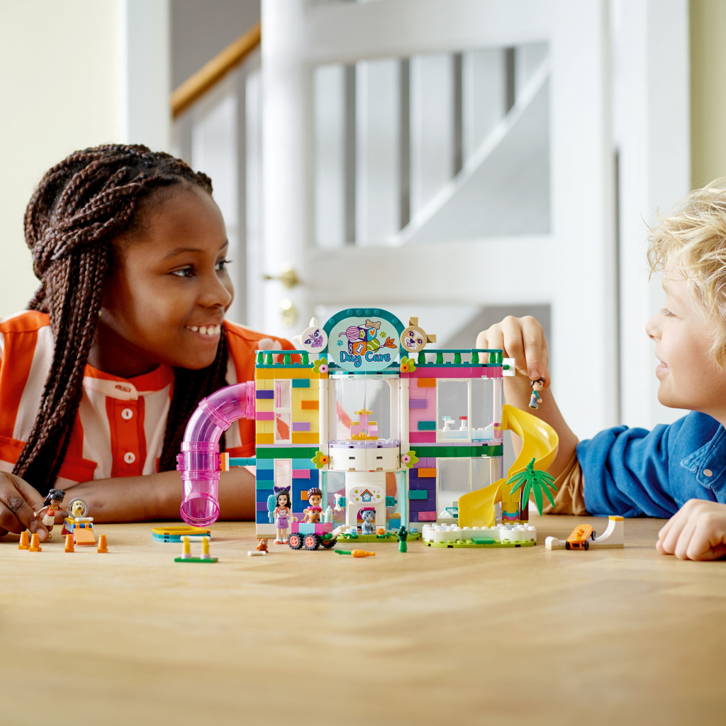 Конструктор LEGO Friends Центр з догляду за домашніми улюбленця 593 деталі (41718) - зображення 3