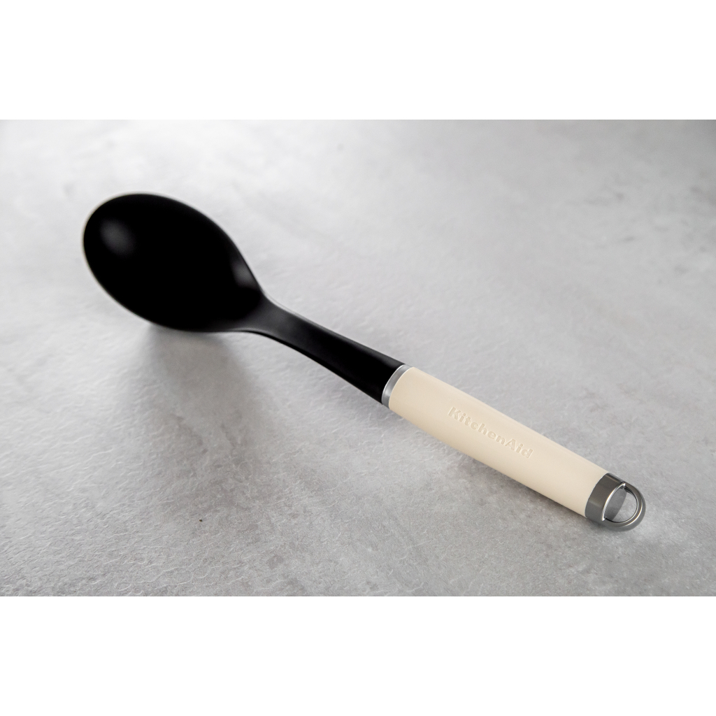 Ложка кухарська KitchenAid Coreline для сервіровки, 35,3 см, кремова (KAG003OHACE) - зображення 5