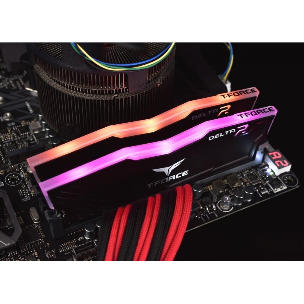 Модуль пам'яті для комп'ютера DDR4 32GB (2x16GB) 2400 MHz T-Force Delta Black RGB Team (TF3D432G2400HC15BDC01) - зображення 5