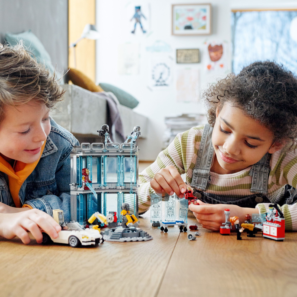 Конструктор LEGO Super Heroes Броня Залізної Людини 496 деталей (76216) - зображення 3