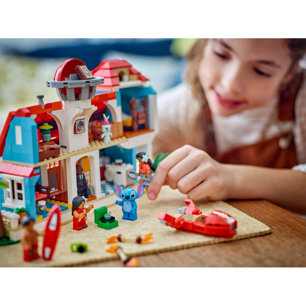 Конструктор LEGO Disney Classic Пляжний будинок Ліло і Стіч (43268) - зображення 9
