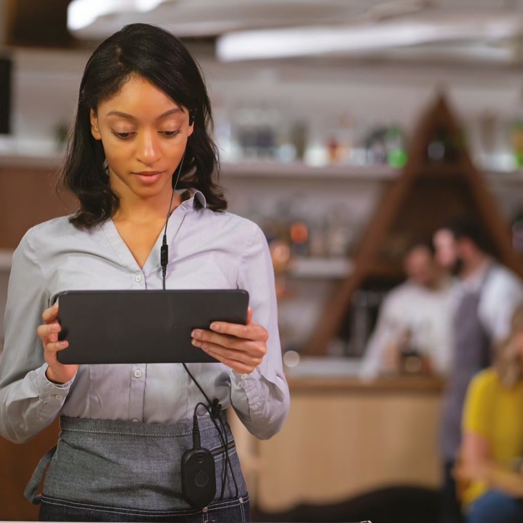 Портативна рація Motorola CLP446E 0.5W PMR446 MODEL EMEA (CLP0166BHLAA) - зображення 4