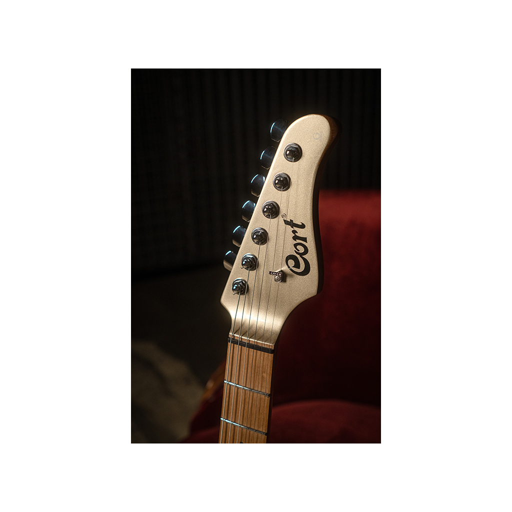 Електрогітара Cort G300 Pro Metallic Gold - зображення 11