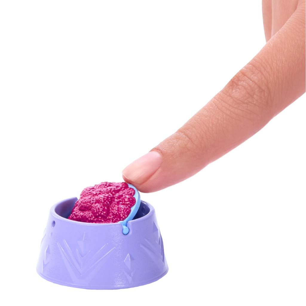 Лялька Disney Frozen Ельза з маленьким ведмежам (JFG16) - зображення 6