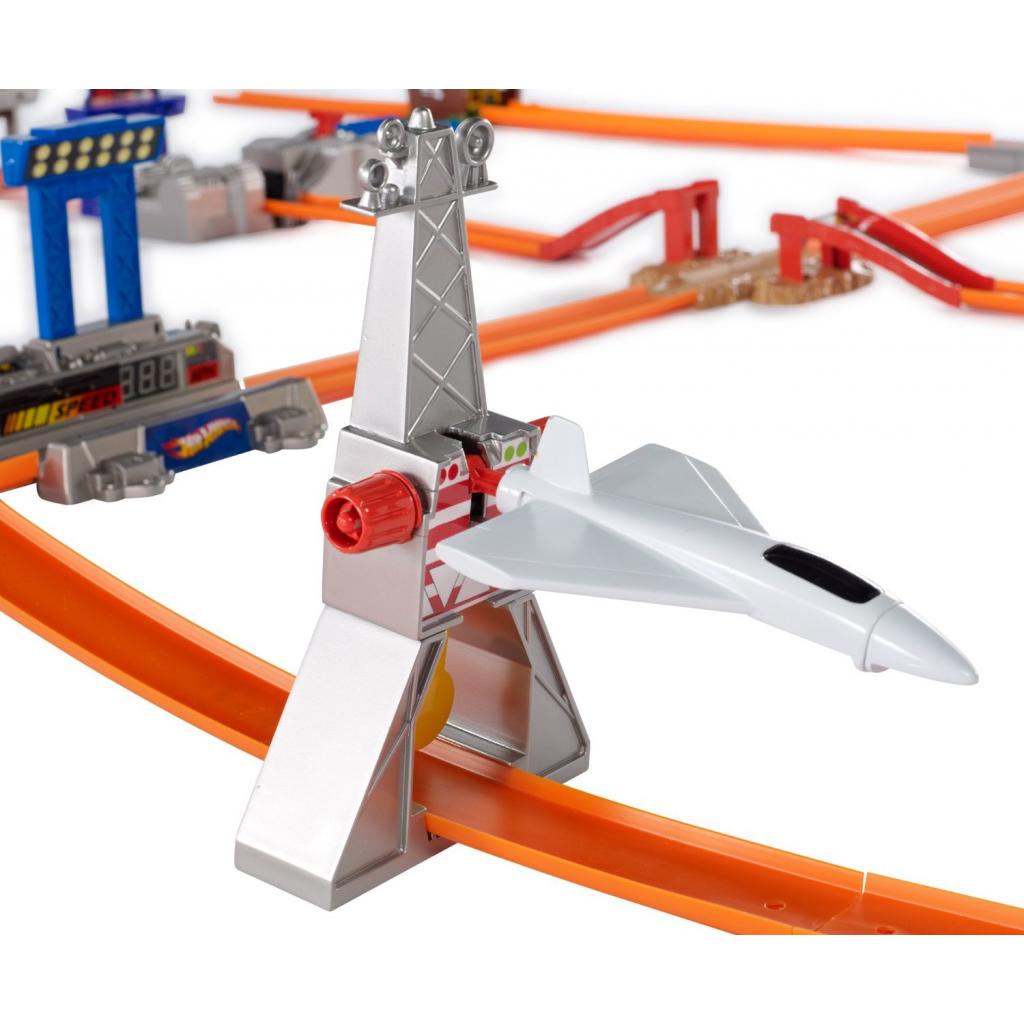 Автотрек Hot Wheels Вежа гонок (BGX86) - изображение 4