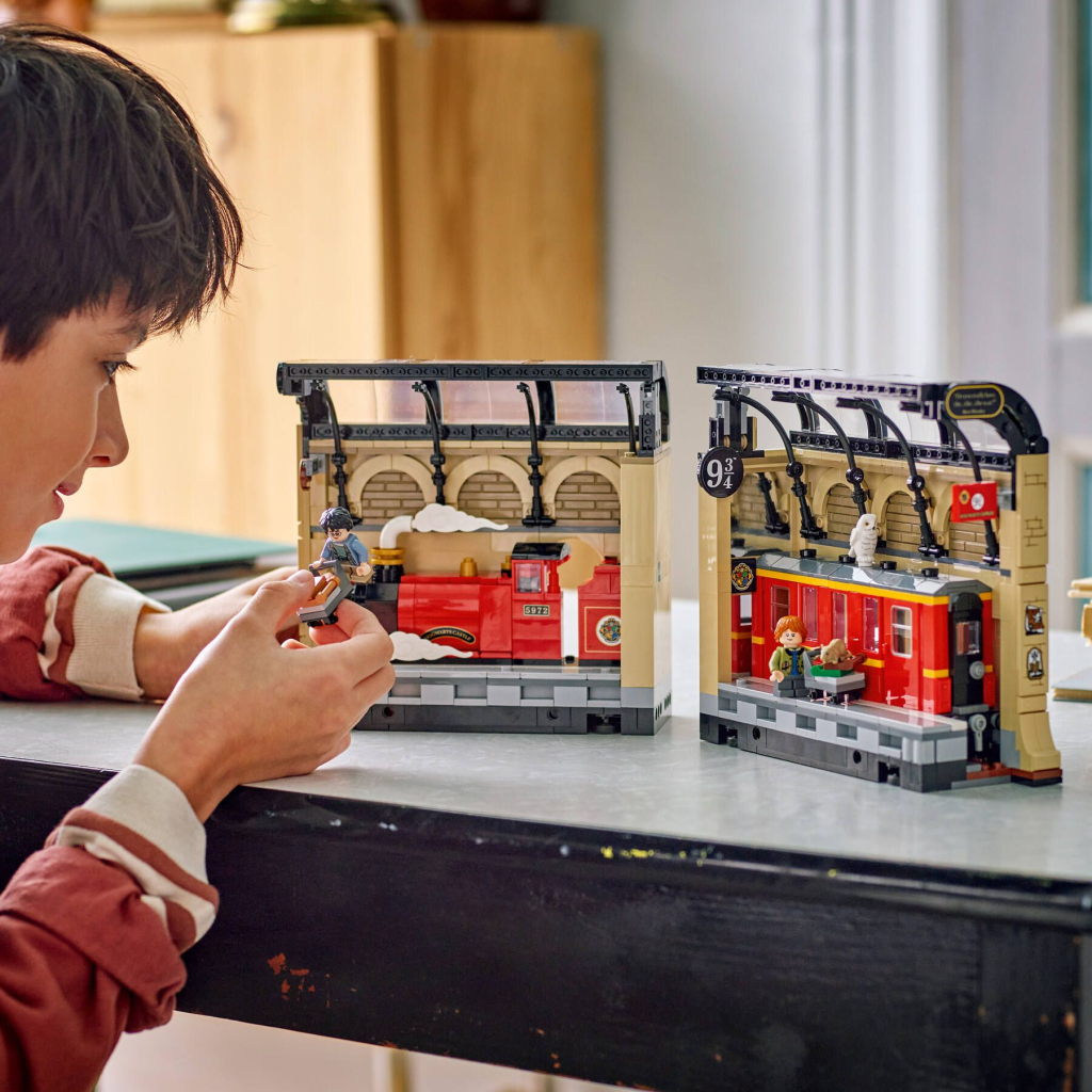 Конструктор LEGO Harry Potter Бук нук: Хогвартський експрес (76450-) - зображення 10