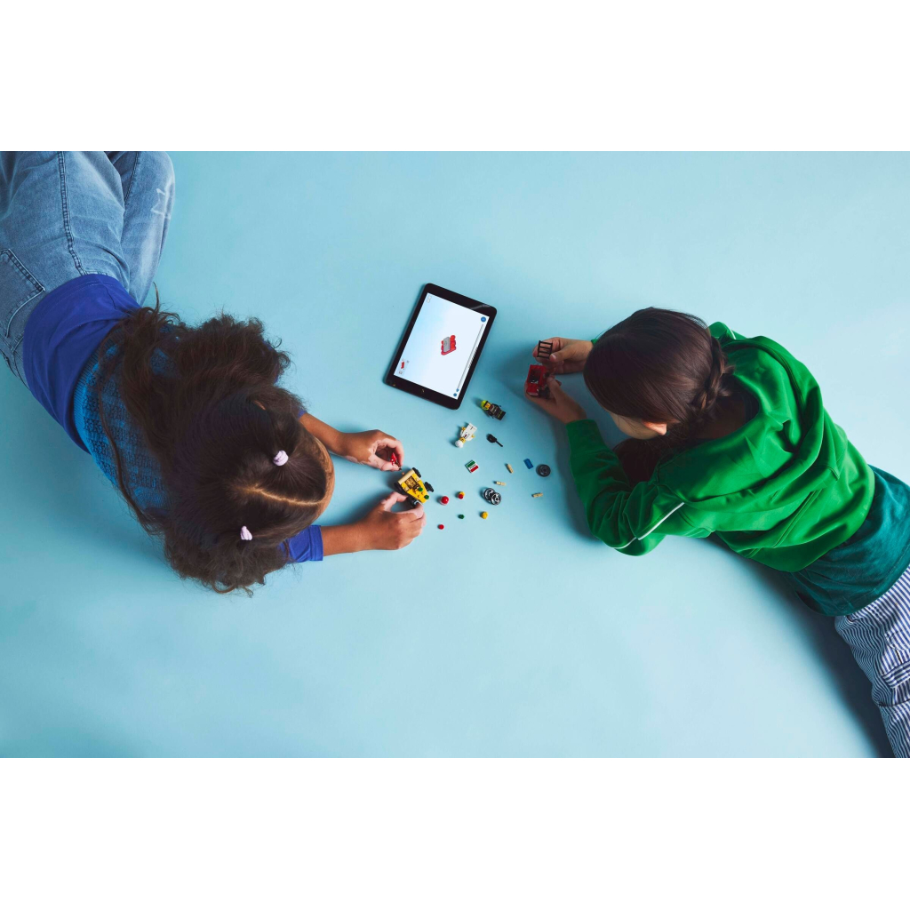 Конструктор LEGO City Піца-авто проти пожежної машини Набір перегонів (60458) - зображення 8