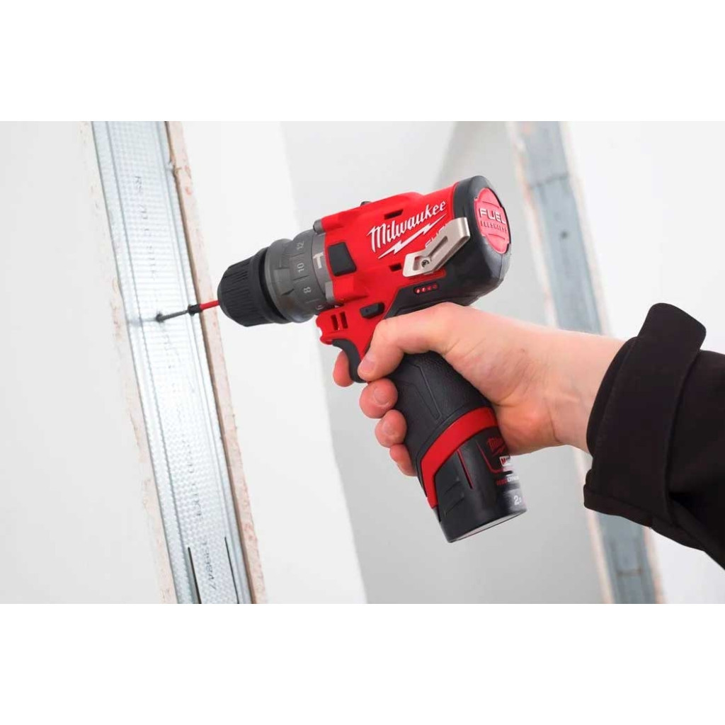 Шуруповерт Milwaukee M12 FPDX-202X, 37Нм, 2x2Аг, 2 насадки, кейс (4933464136) - зображення 9