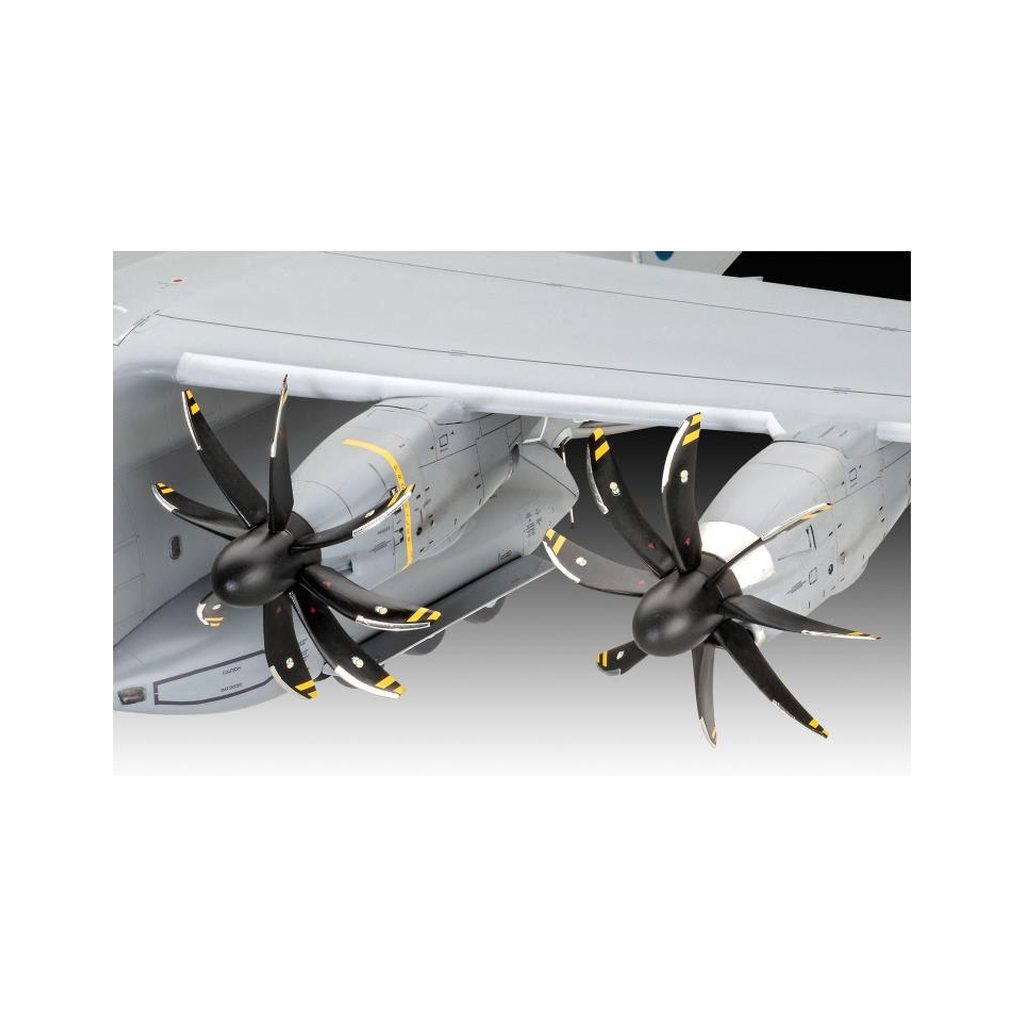 Збірна модель Revell Літак Airbus A400M Atlas "RAF", рівень 5, 1:72 (RVL-03822) - изображение 3