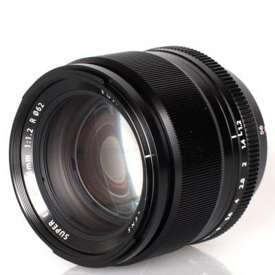 Об'єктив Fujifilm XF 56mm F1.2 R (16418649) - зображення 1