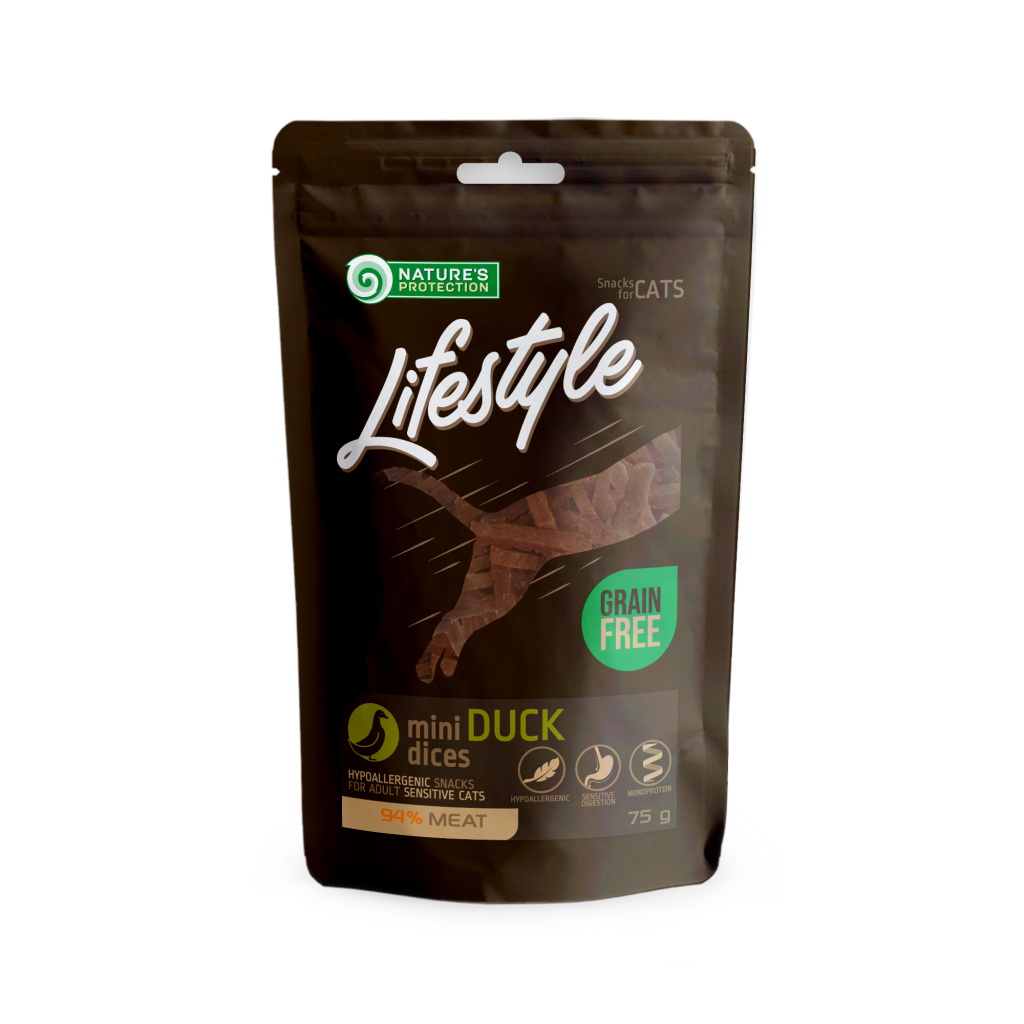 Ласощі для котів Nature's Protection Lifestyle snack for cats mini duck dices 75 г (SNK46146) - зображення 1
