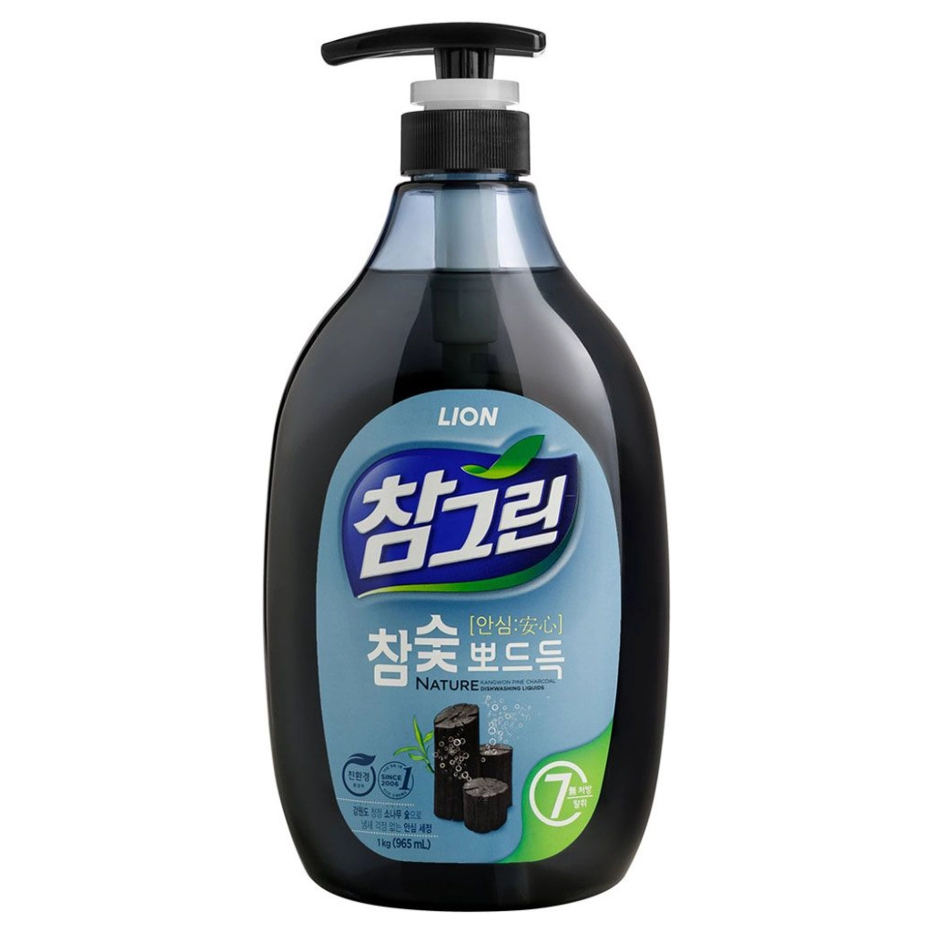 Засіб для ручного миття посуду Lion Chamgreen Деревне вугілля 965 мл (8806325604914) - зображення 1