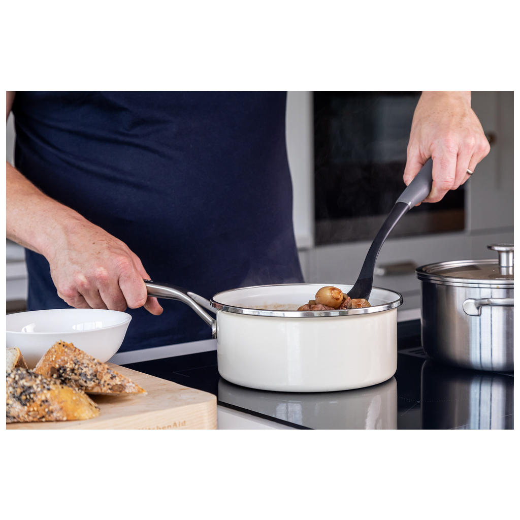 Ложка кухарська KitchenAid Coreline для сервіровки з прорізами, 33,8 см, сіра (KAS004OHCGG) - зображення 7