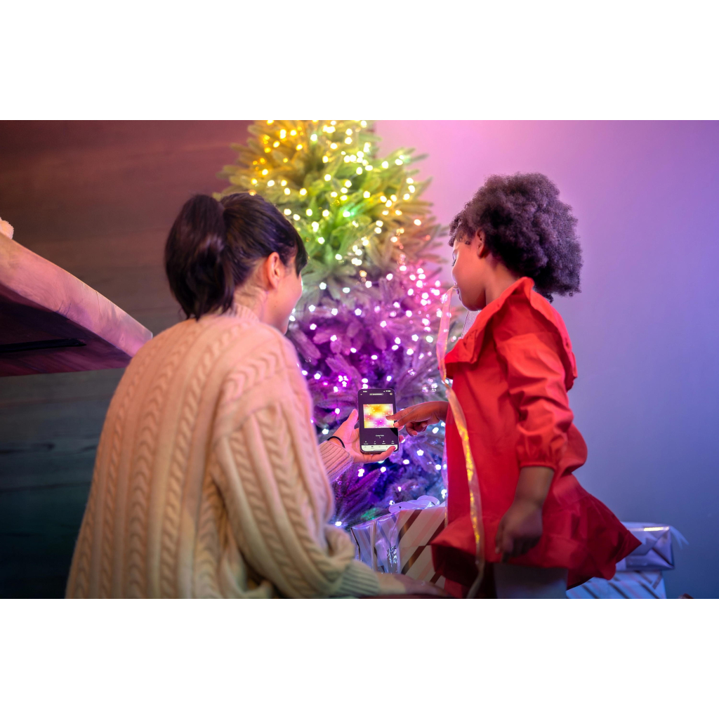 Гірлянда Twinkly Smart LED Strings USB 100 Candle-shaped RGB LEDs, Green Wire, USB-C, 6м (TWKC100RGB-G) - зображення 3