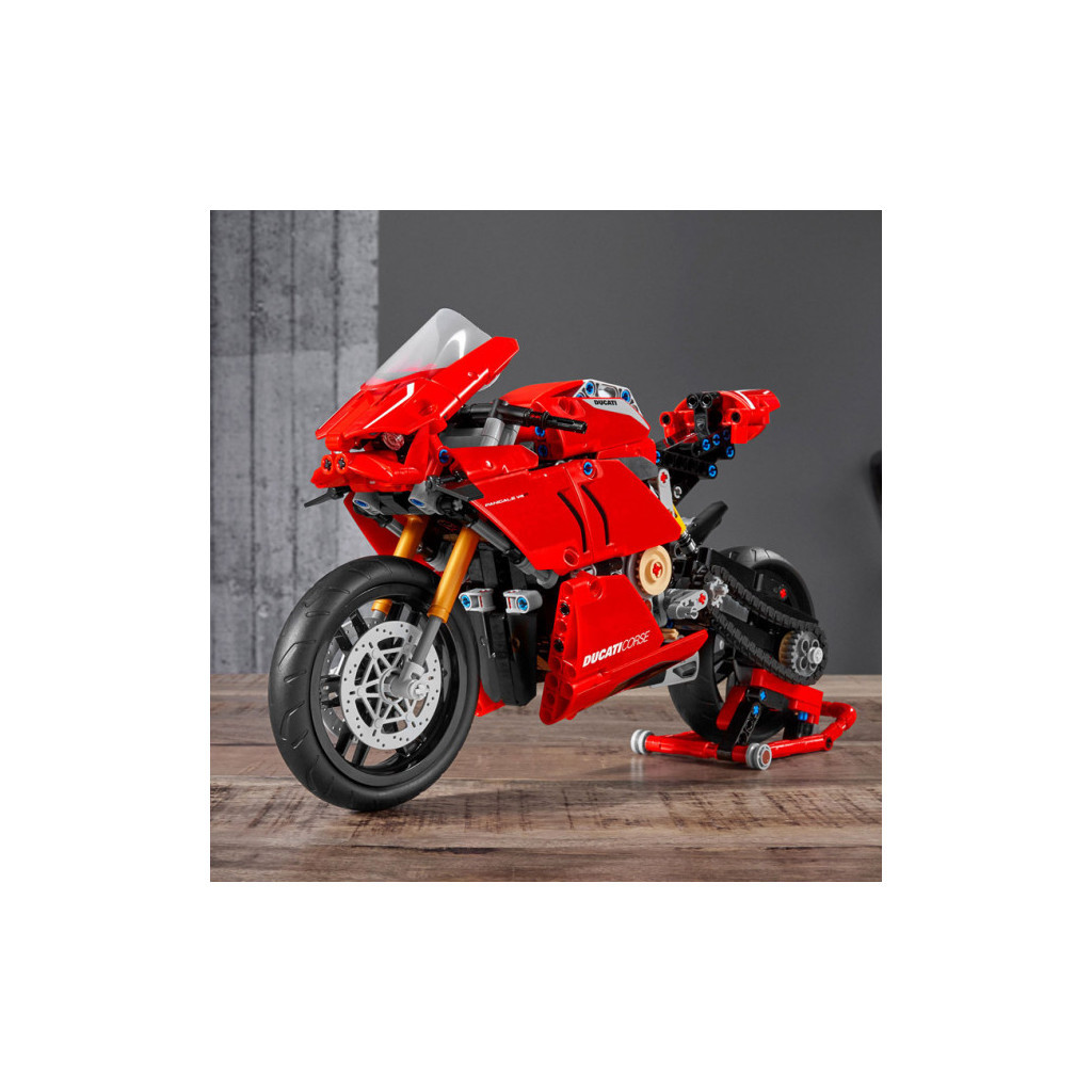 Конструктор LEGO Technic Ducati Panigale V4 R 0 646 деталей (42107) - зображення 10
