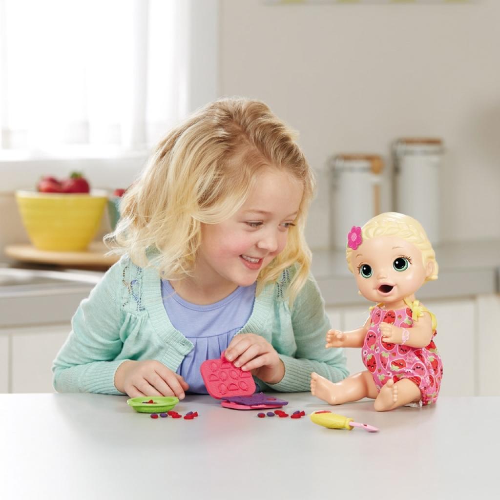 Лялька Hasbro Baby Alive Малятко Лілі зі снеками (C2697) - зображення 4
