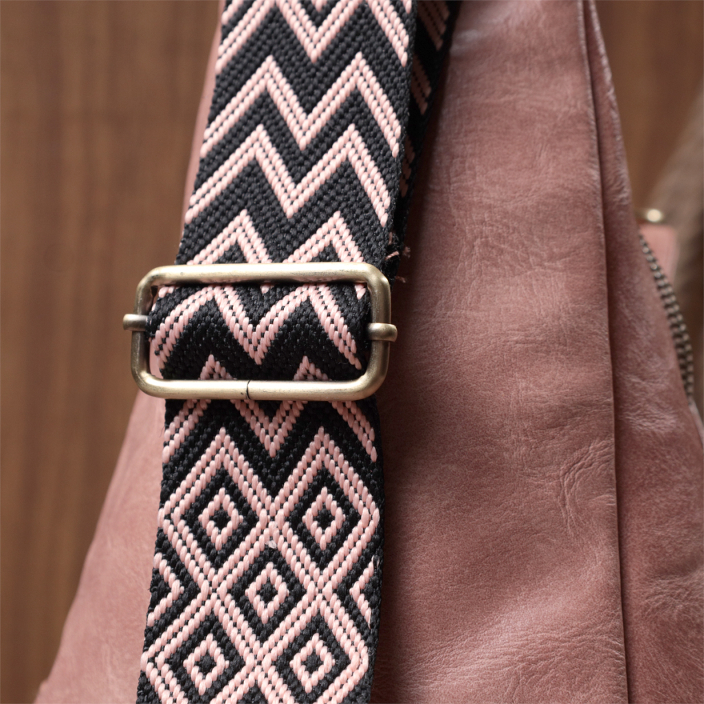 Сумка Vintage Жіноча з акцентом на текстильну лямку з гладкої екошкіри Рожева (22772) - зображення 11