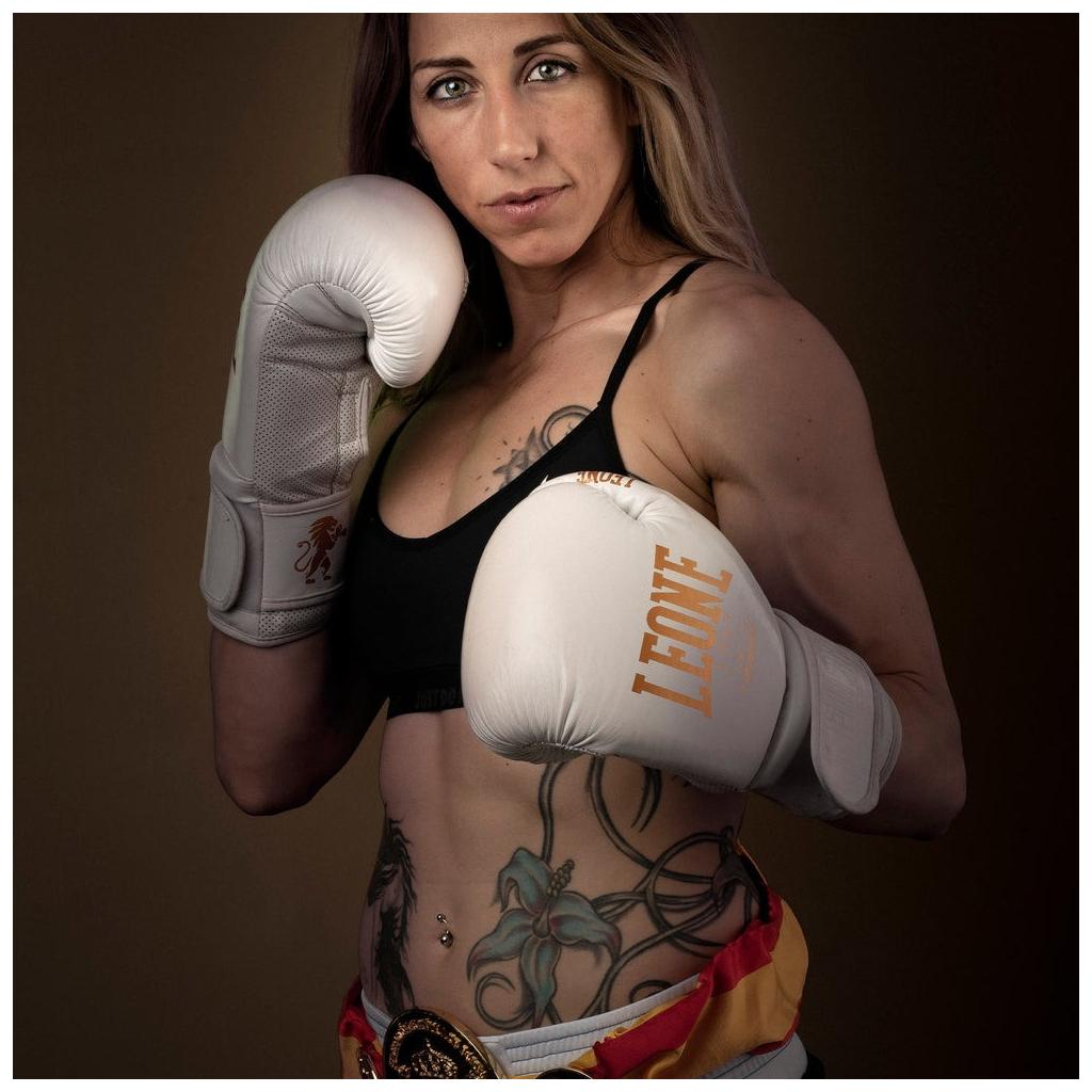 Боксерські рукавички Leone GN059W White/Gold 14 унцій (GN059W_White_14oz) - зображення 9