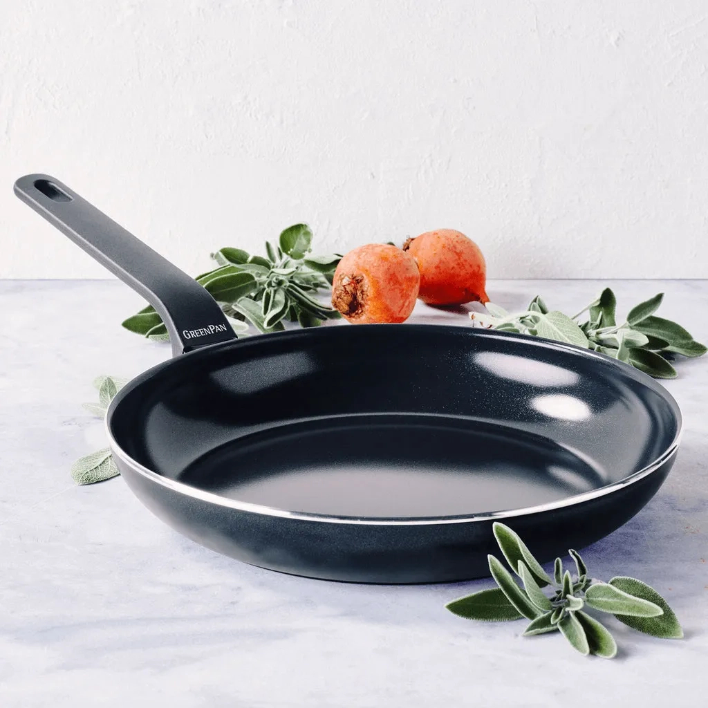 Сковорода GreenPan Essence Perforated Base, 28 см з керамічним покриттям (CC009041-001) - зображення 7