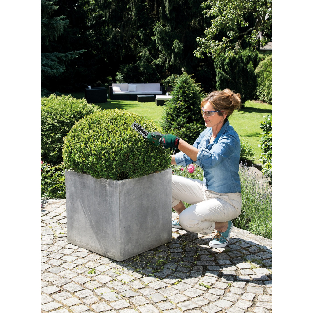 Кущоріз Bosch ISIO, акумуляторний 3.6 V Li 1.5 Ач, ніж 12 см (0.600.833.108) - зображення 3