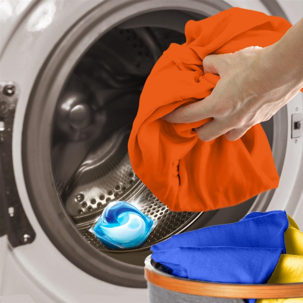 Капсули для прання Tide Все-в-1 Touch of Lenor Fresh Color 15 шт. (4084500569621) - зображення 2