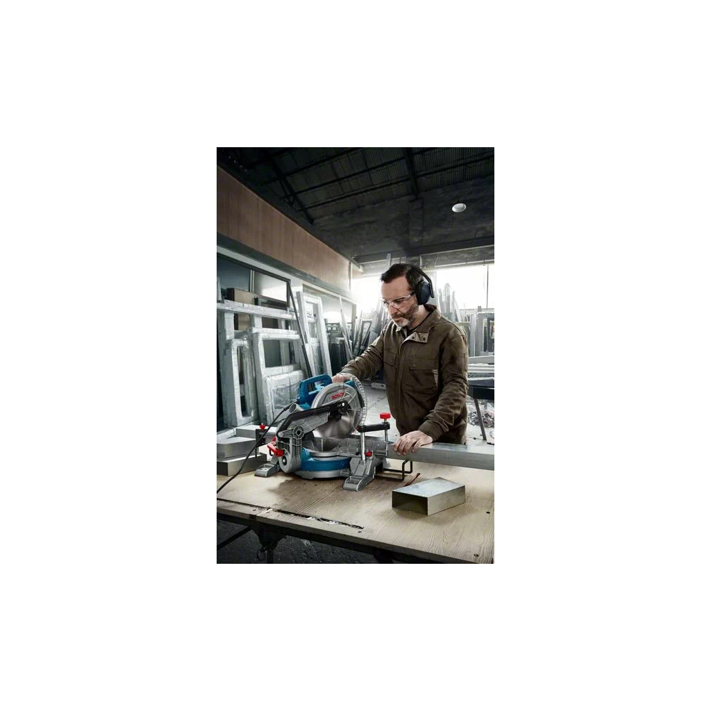 Торцювальна пила Bosch GCM 216 (0.601.B33.000) - изображение 2