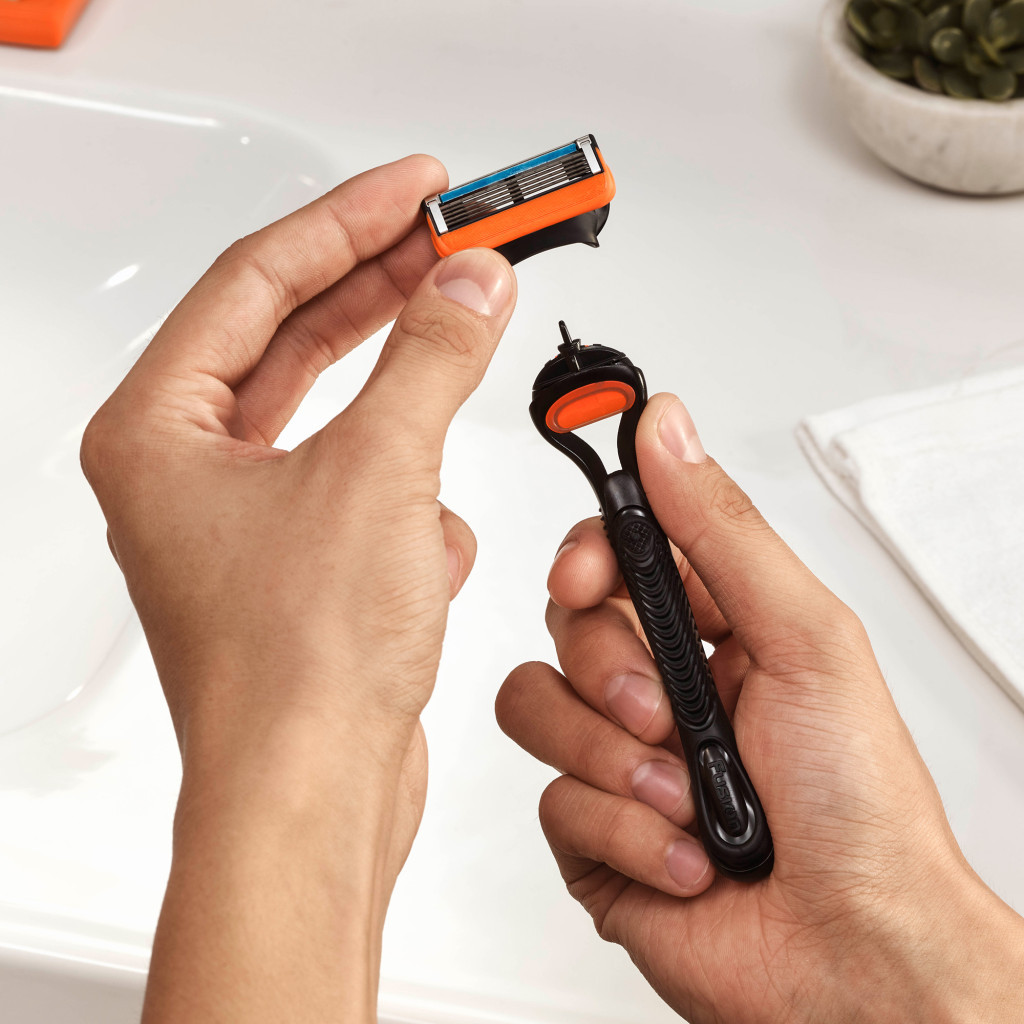 Бритва Gillette Fusion5 з 4 змінними картриджами (7702018556274/7702018610266) - зображення 3