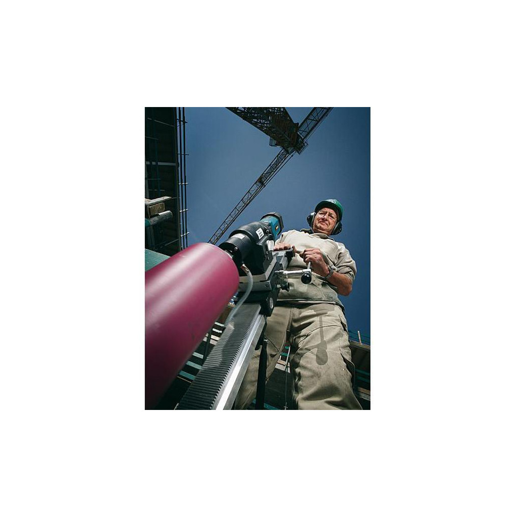 Дриль Makita для вологого свердління алмазною коронкою, 2500Вт, 230мм (DBM230) - зображення 2