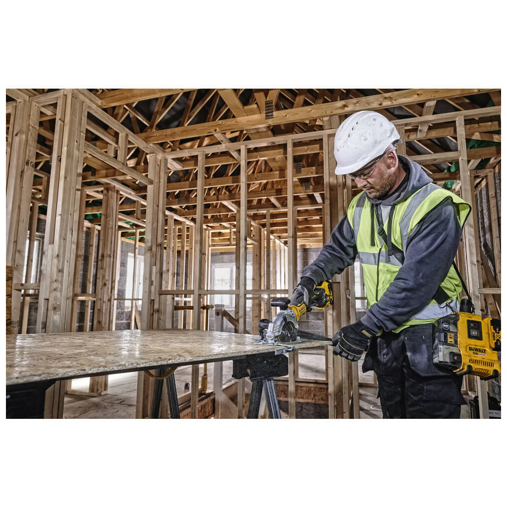 Дискова пила DeWALT 18В XR Li-Ion, безщіткова, 115х9.5 мм (без АКБ та ЗУ) (DCS571N) - зображення 8