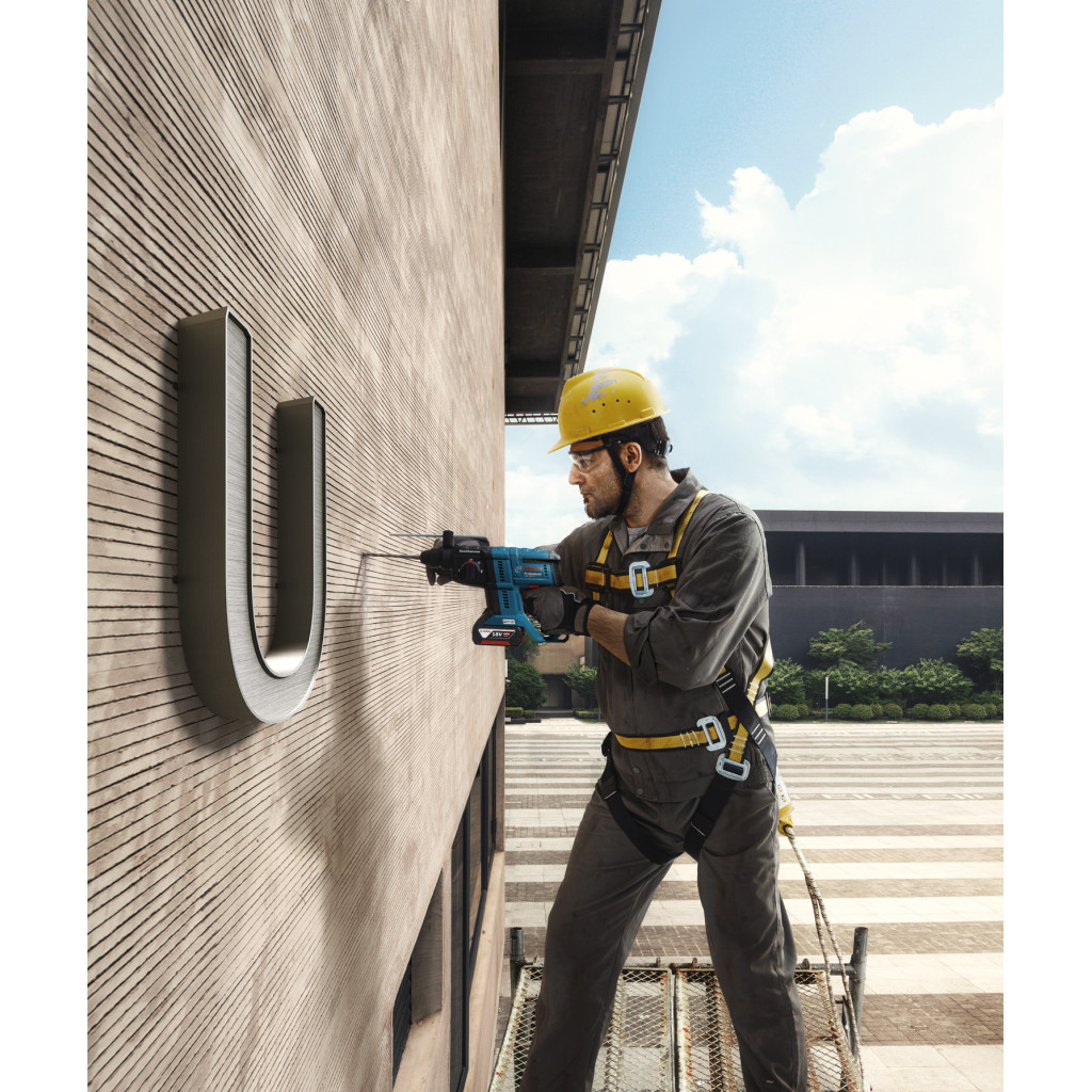 Перфоратор Bosch GBH 180-LI акумуляторний + ЗП GAL 18V-41 (0.615.990.L6J) - изображение 3