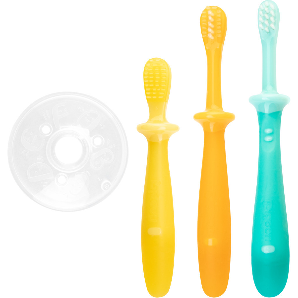 Дитяча зубна щітка Pigeon 4,5-12 міс набір 3 шт (1021091) - зображення 1