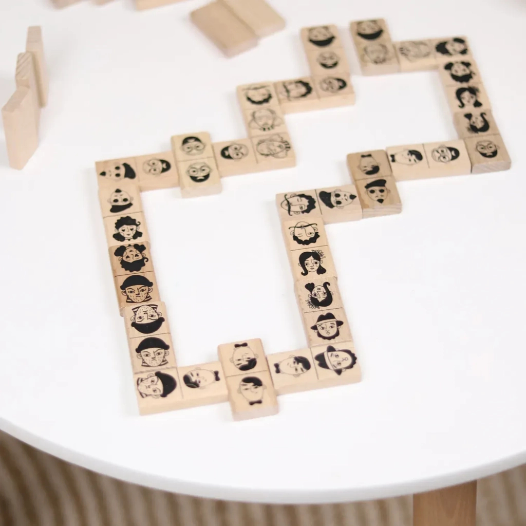 Настільна гра Ігротеко Доміно Персонажі (900620) - зображення 4