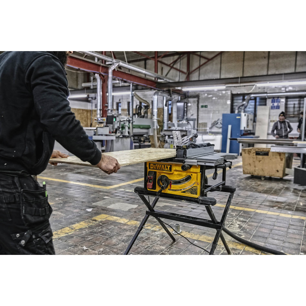 Циркулярна пила DeWALT 2000 Вт, 4800 об/хв, 250х30мм, 26.5 кг (DWE7492) - зображення 9