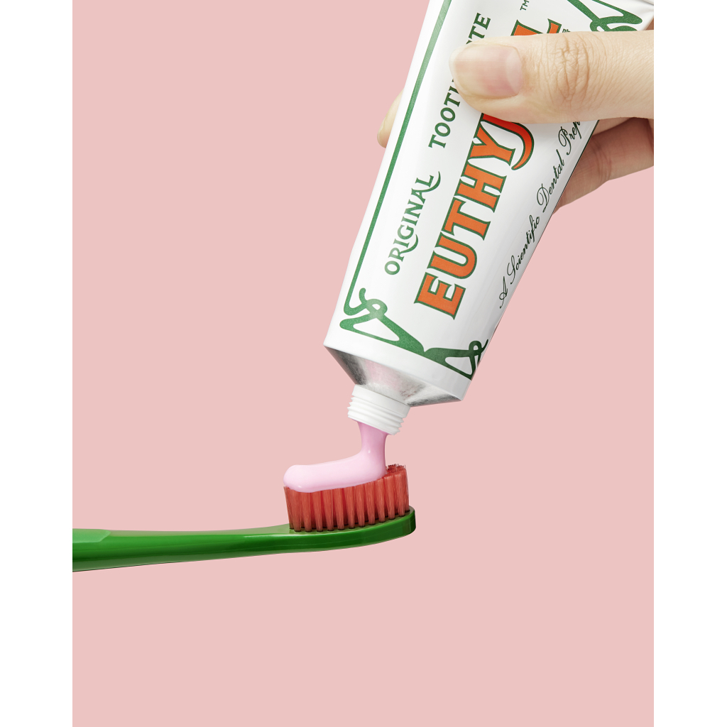 Зубна щітка Euthymol Regular Soft (8801051171013) - зображення 3