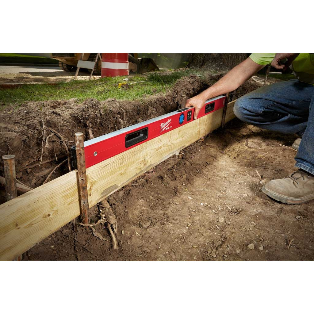 Рівень Milwaukee REDSTICK, цифровий акумуляторний, L4 B2 2Ah, 120см (4933471979) - зображення 7