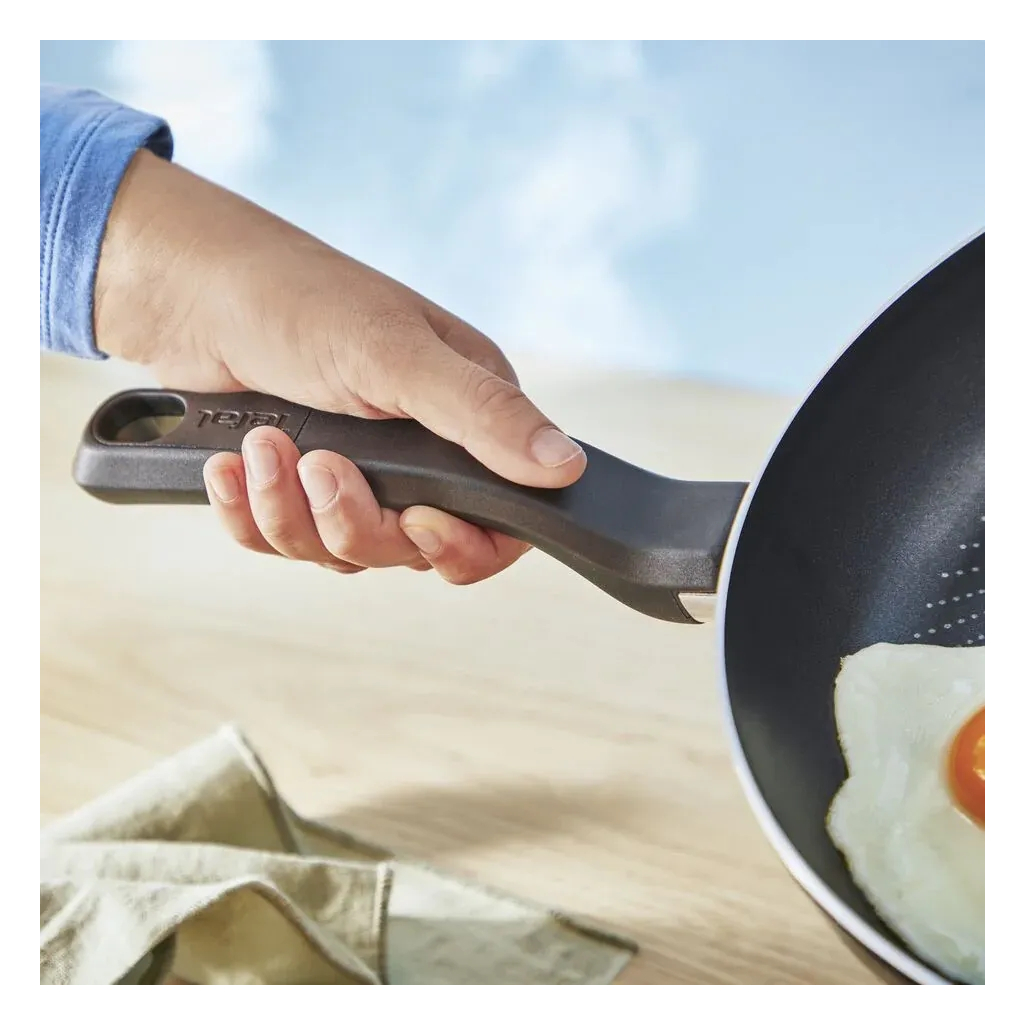 Сковорода Tefal So'' Light 24 см, алюміній, бакеліт, скло, чорний (H0560442_SET) - зображення 9