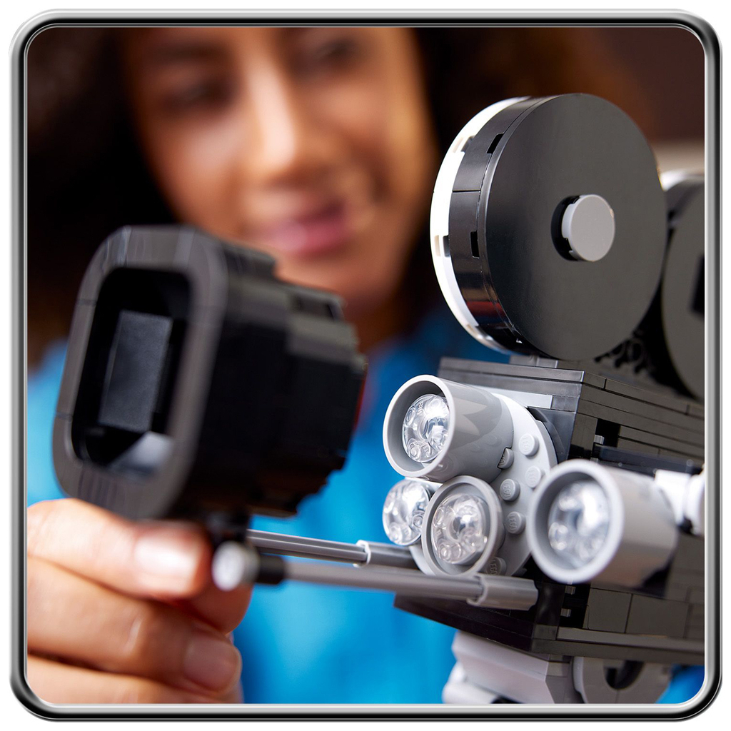 Конструктор LEGO Disney Камера вшанування Волта Діснея 811 деталей (43230) - зображення 7