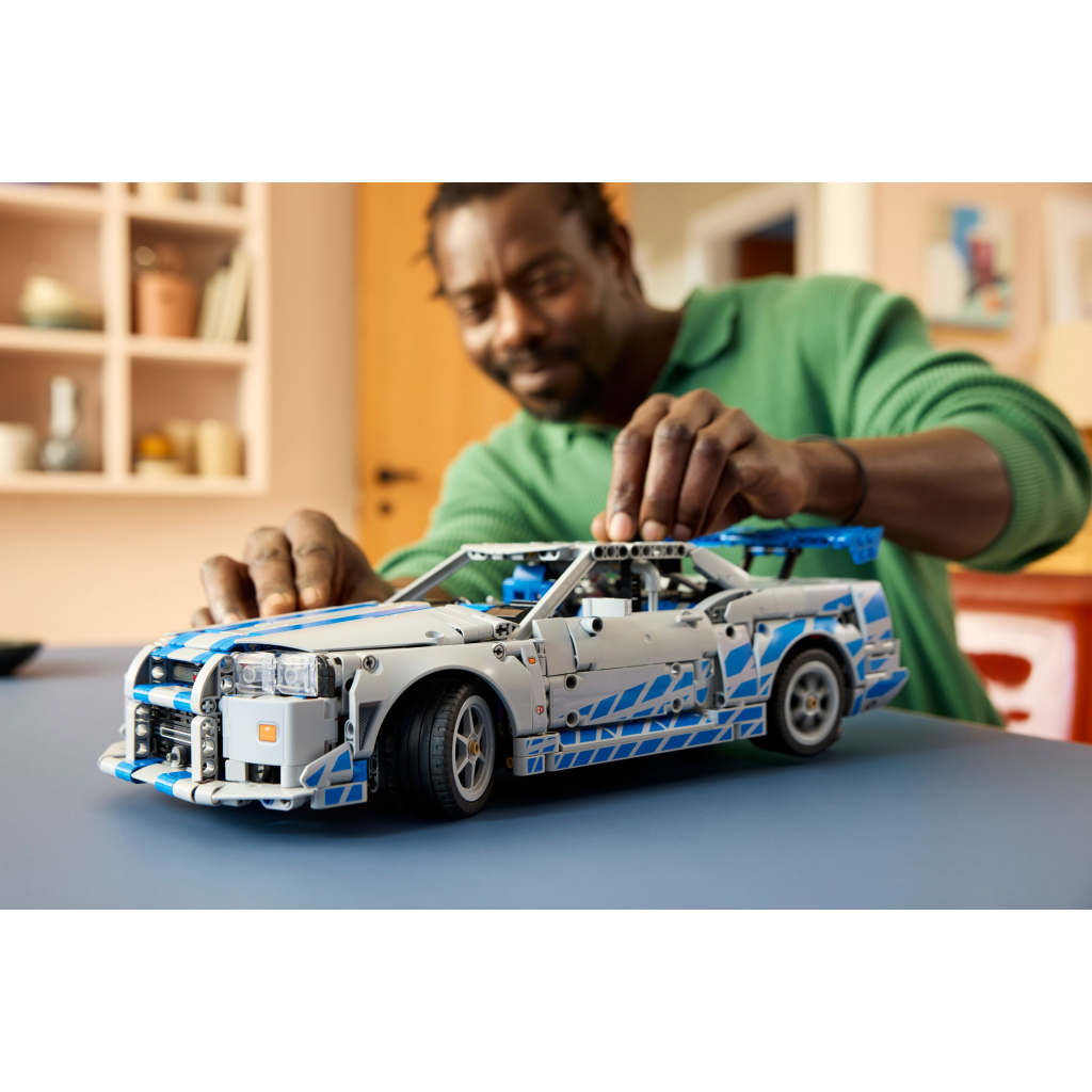 Конструктор LEGO Technic Подвійний форсаж Автомобіль Nissan Skyline GT-R (42210) - зображення 9