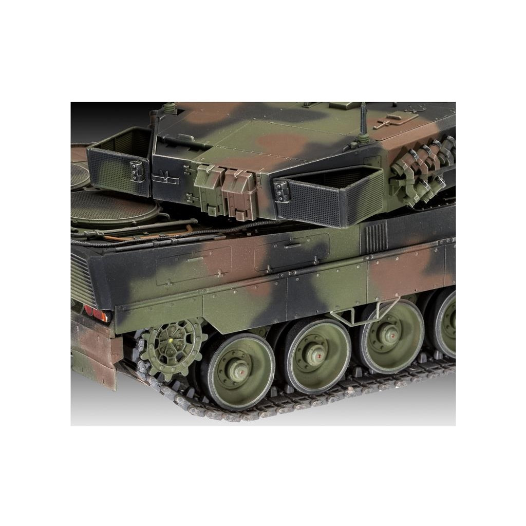 Збірна модель Revell Танк Леопард 2 A6M+ рівень 5 масштаб 1:35 (RVL-03342) - зображення 6