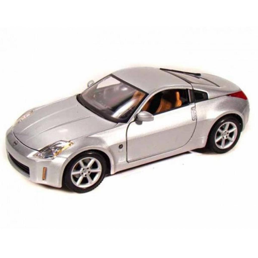 Машина Maisto Nissan 350Z (1:18) серебристый (31672 silver) - зображення 1