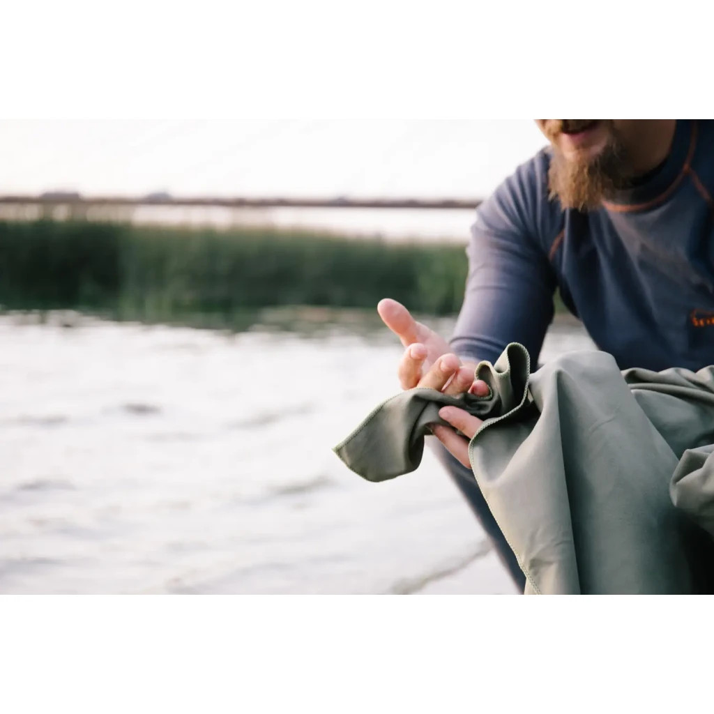 Туристичний рушник Tramp з мікрофібри в чохлі Pocket Towel 40х80 S Army green (UTRA-161-S-army-green) - зображення 12