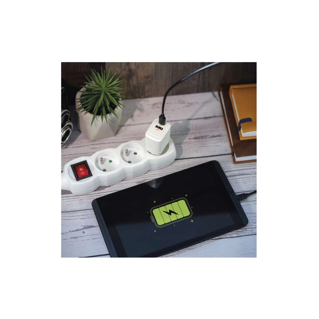 Зарядний пристрій EMOS V02G20 1xUSB-A + 1xUSB-C PD20W GaN (V02G20) - зображення 8