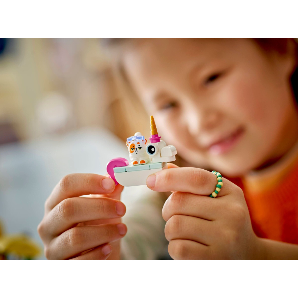 Конструктор LEGO Friends Вечірка єдинорога та фламінго біля басейну (42658) - зображення 9