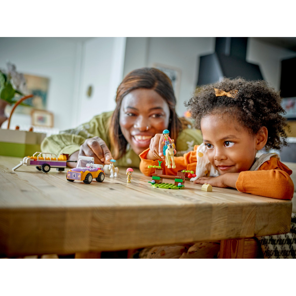 Конструктор LEGO Friends Причіп для коня й поні 105 деталей (42634) - зображення 5